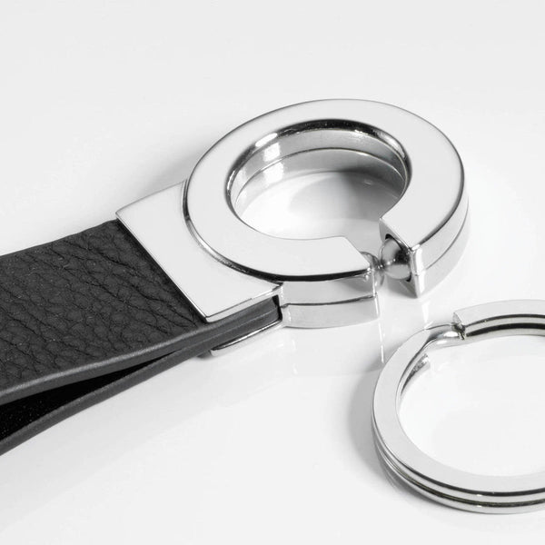 Troika Key-Click, Leather Valet Keychain with Three Rings, Black. Showing close-up of Ball Bearing Mechanism.Troika Item KR8-02/LE