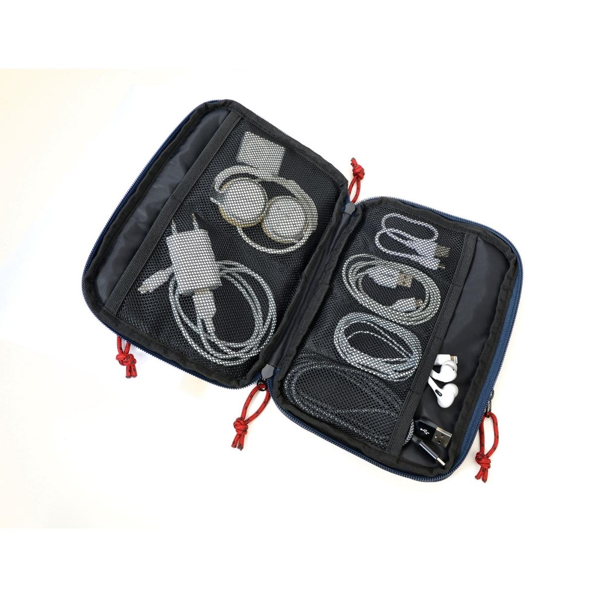 Tech Accessories You Can’t Live Without If You're a Gadget Geek